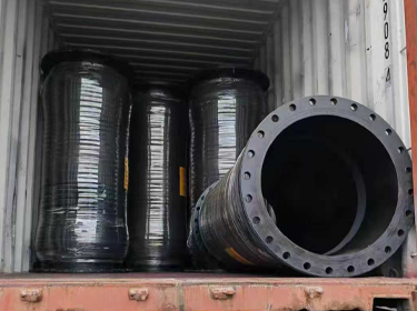 Discharge dredging hose for shipment